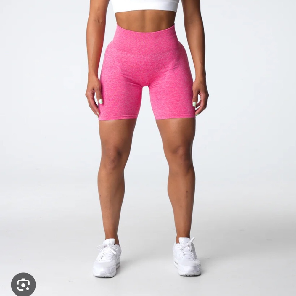 NVGTN Women's Hot Pink Scrunch Bike Shorts